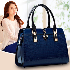 Elegant Ladies Handbag �Style Meets Function