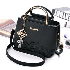 The new spring and summer fashionable small bags