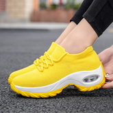 Sports shoes women flying knit socks shoes shaking shoes