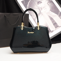 Minimalist Chic Handbag �Everyday Style for Modern Women