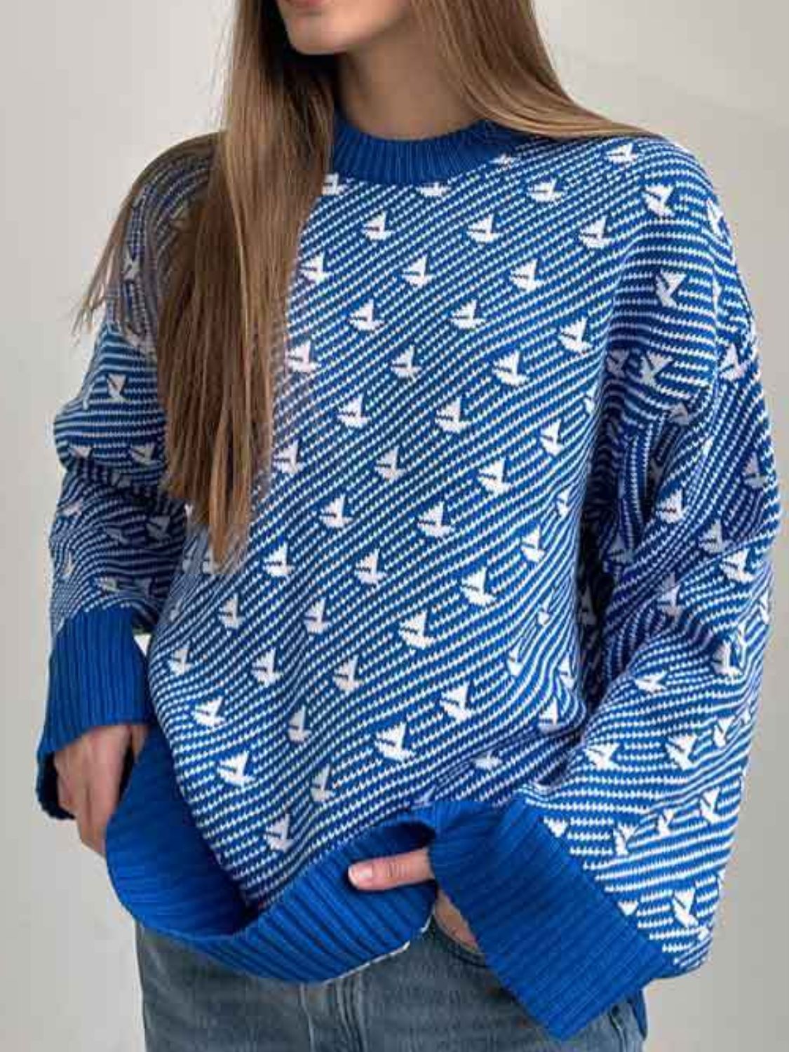 Round Neck Contrast Long Sleeve Sweater