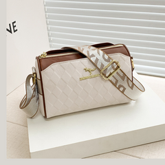 Women's Bag Chessboard Plaid One Shoulder Bag Wide Shoulder Strap Messenger Bag Retro Style Kangaroo Handbag Bags
