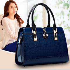 Elegant Ladies Handbag â€?Style Meets Function