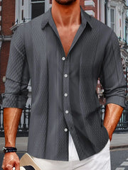 Men's Classic Fit Long Sleeve Button-Up Shirt